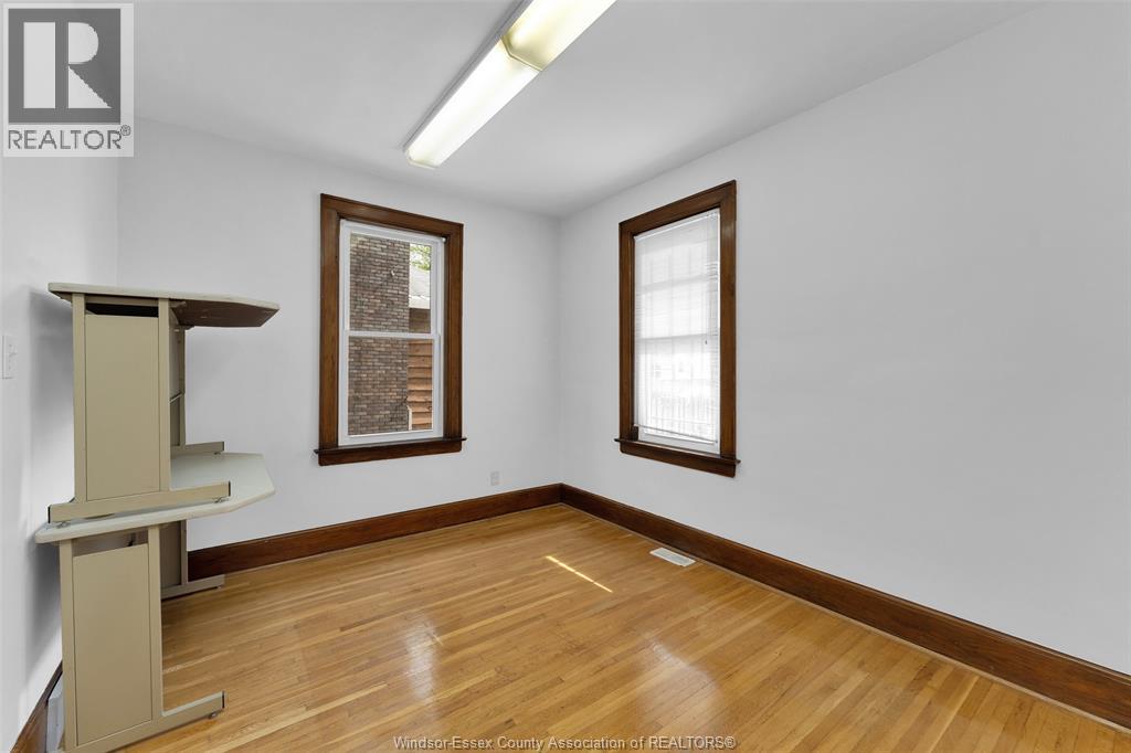 1451 Ouellette Avenue Property Photo 40