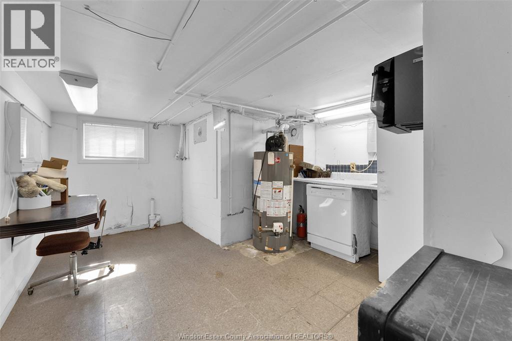 1451 Ouellette Avenue Property Photo 42
