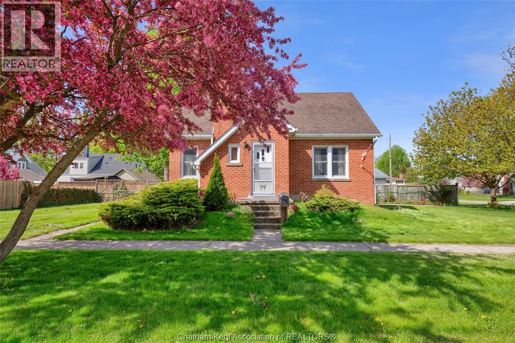 17 Grand AVENUE