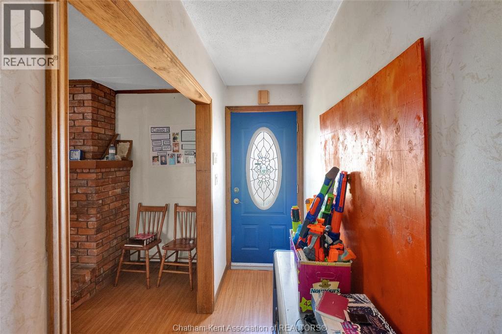 5468 Queens Line Property Photo 3