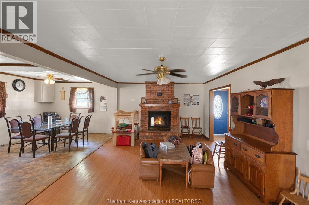 5468 Queens Line Property Photo 5
