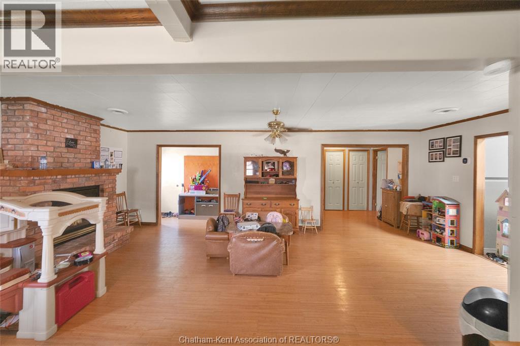 5468 Queens Line Property Photo 7