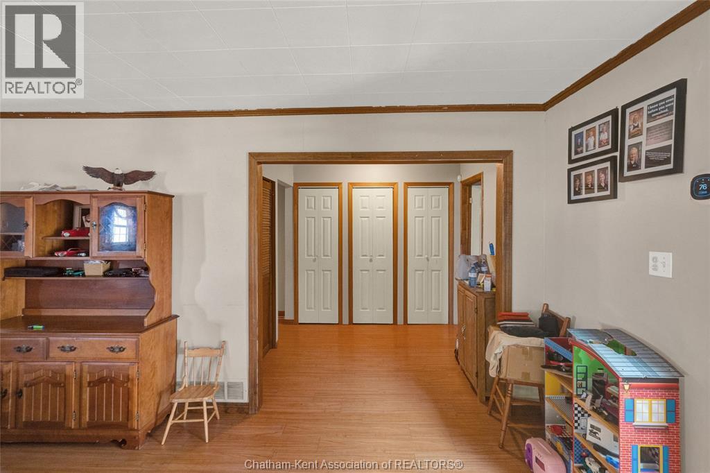 5468 Queens Line Property Photo 16