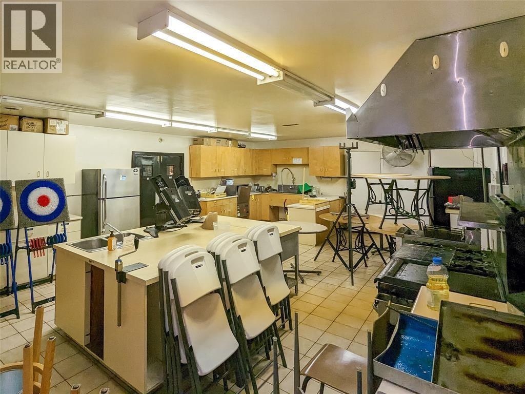2505 London Line Property Photo 20