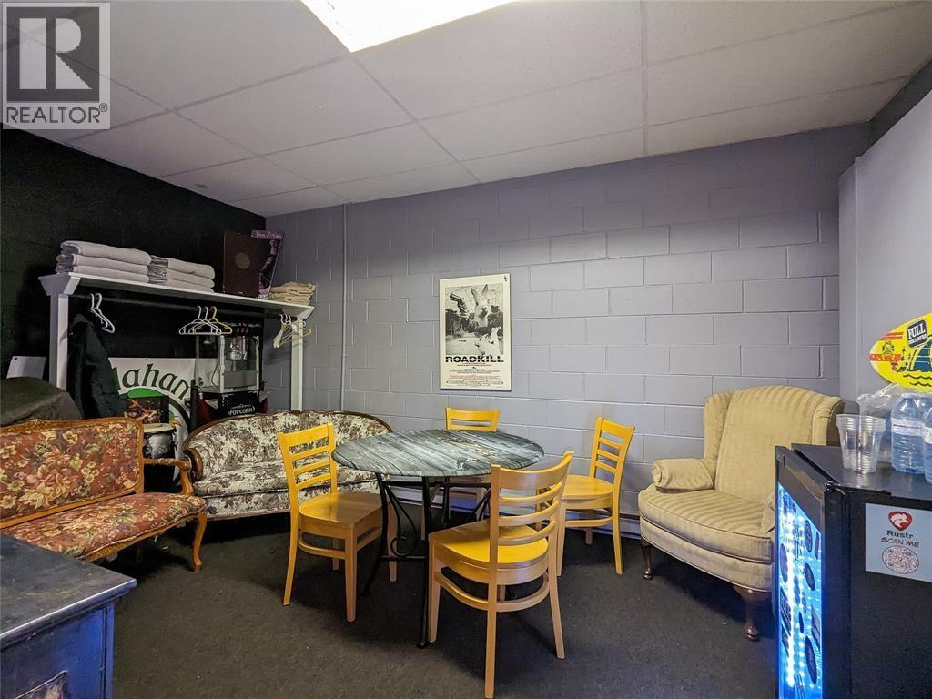 2505 London Line Property Photo 21