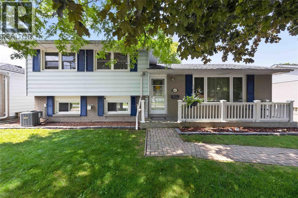 667 KEMBER AVENUE Property Photo 1
