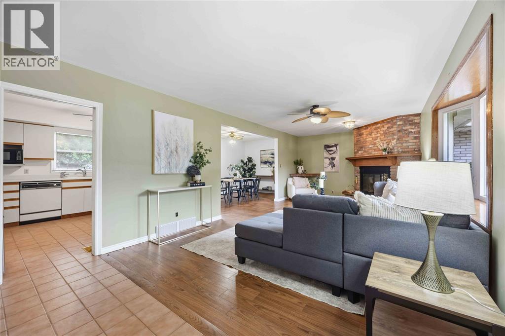 1150 Thomas Drive Property Photo 3