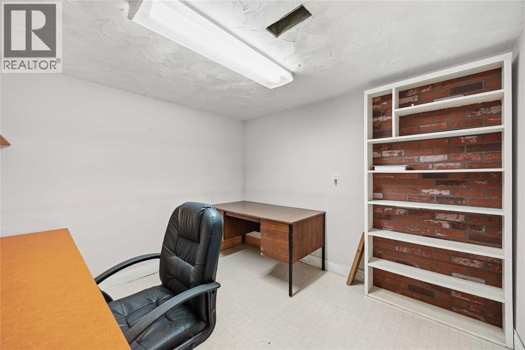 1150 Thomas Drive Property Photo 35