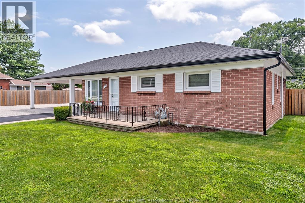 350 Maple Avenue Property Photo 3