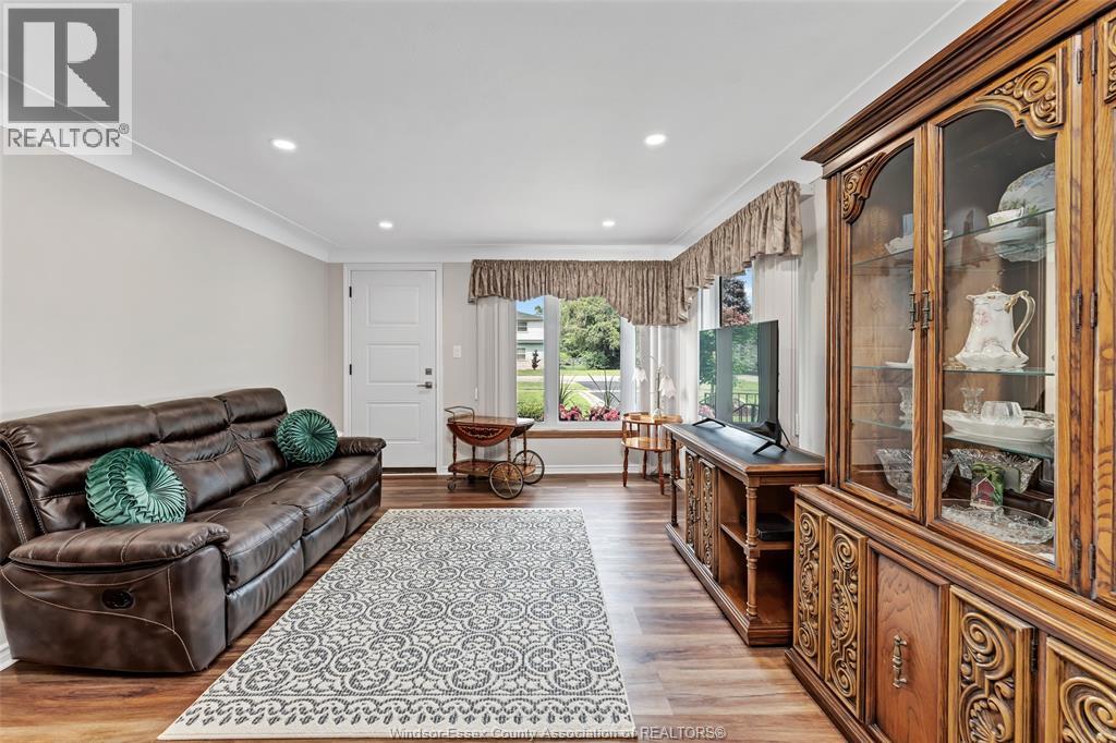 350 Maple Avenue Property Photo 10