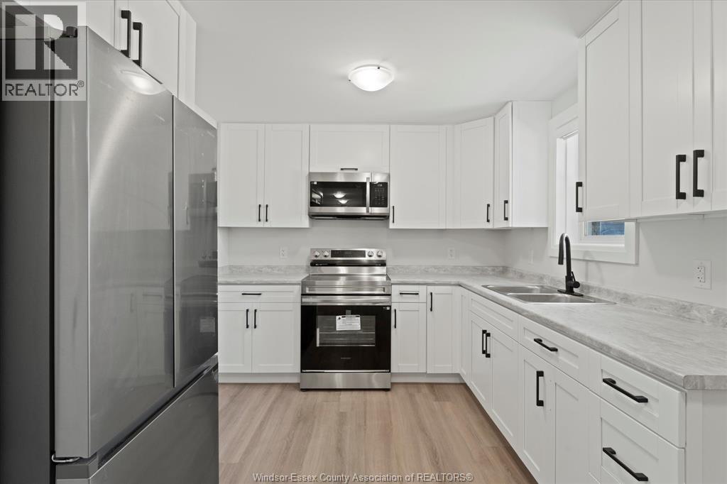 1861 Meldrum Unit# 2 Property Photo 2