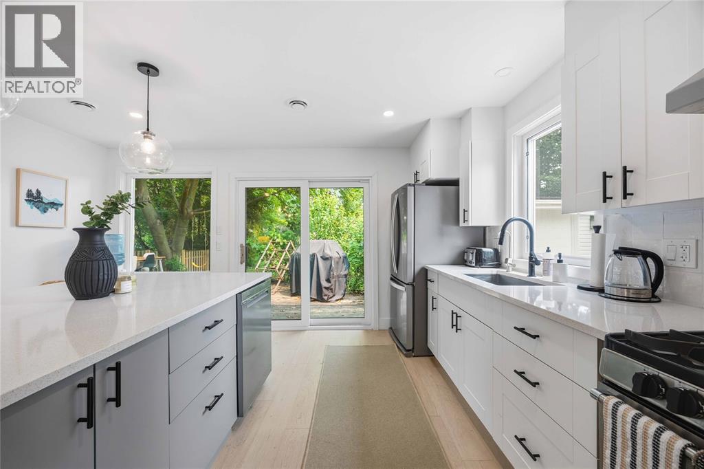 6366 London Road Property Photo 15