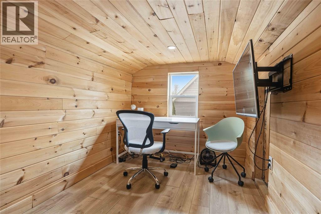 6366 London Road Property Photo 22