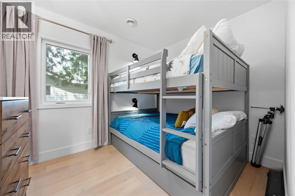 6366 London Road Property Photo 28