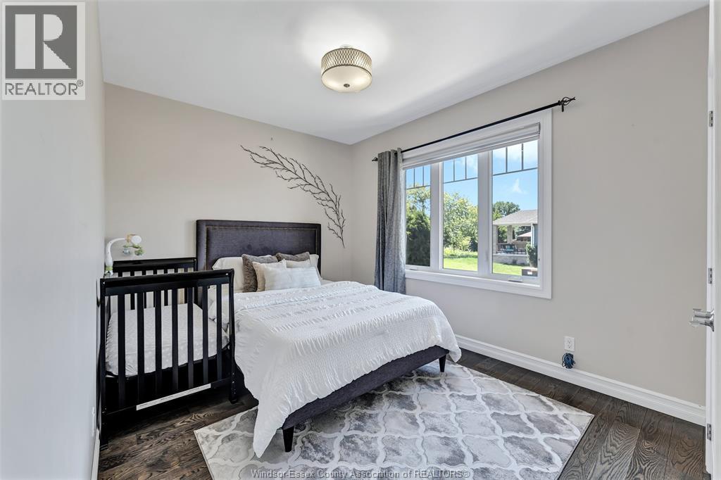 10 Lisa Street Property Photo 25