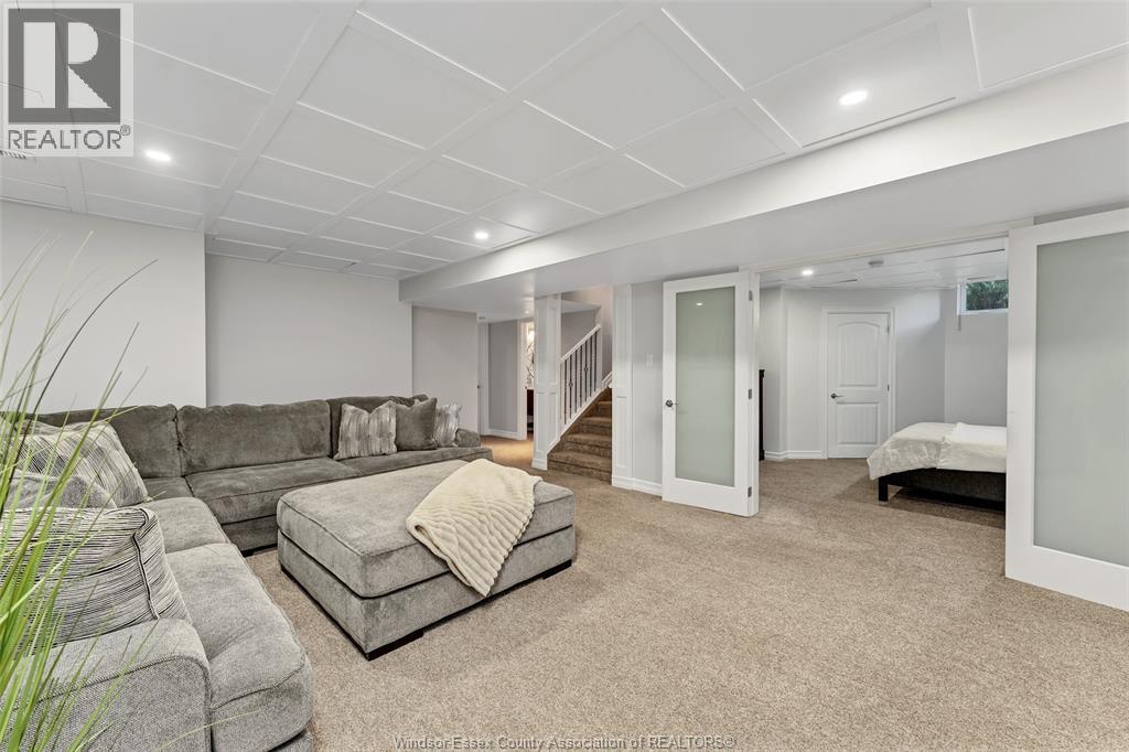 10 Lisa Street Property Photo 29