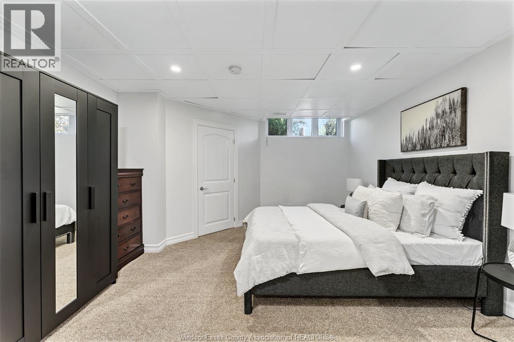 10 Lisa Street Property Photo 30