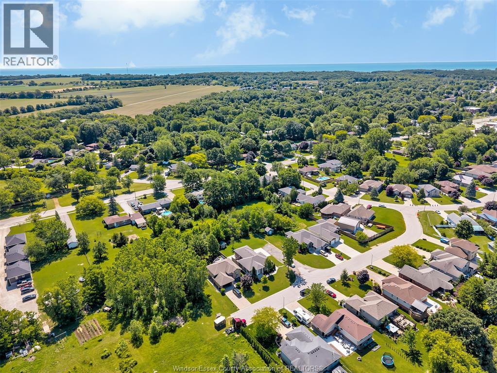 10 Lisa Street Property Photo 34