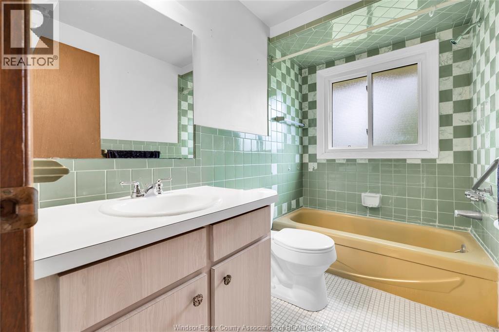 4650-4666 Caboto Drive Property Photo 20
