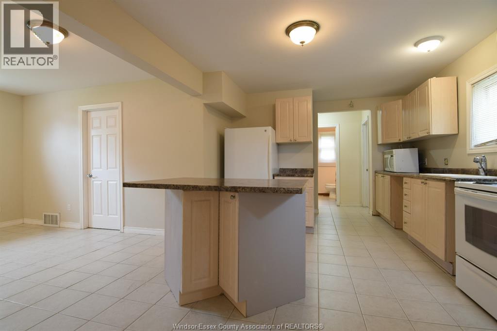 825 Brant Property Photo 7