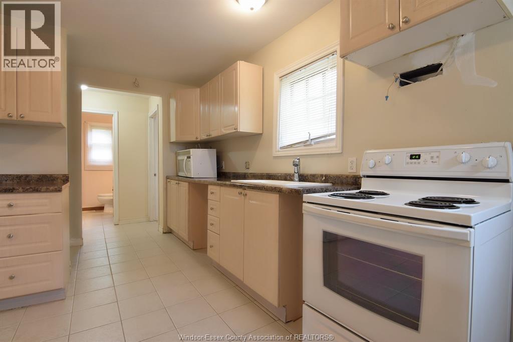 825 Brant Property Photo 12
