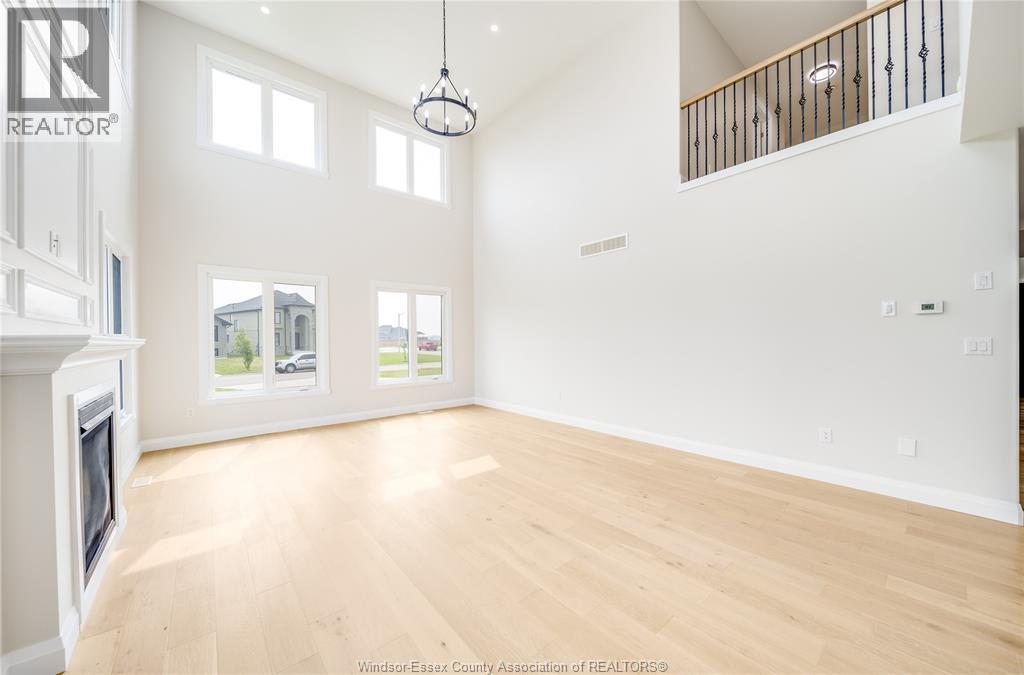 116 Kingsbridge Drive Property Photo 9