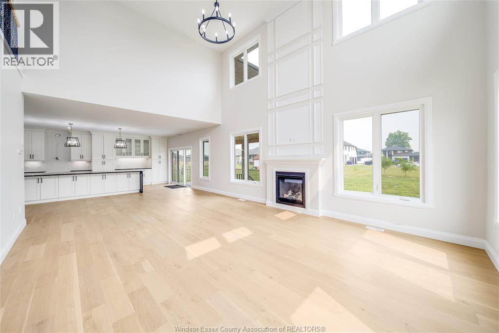 116 Kingsbridge Drive Property Photo 11