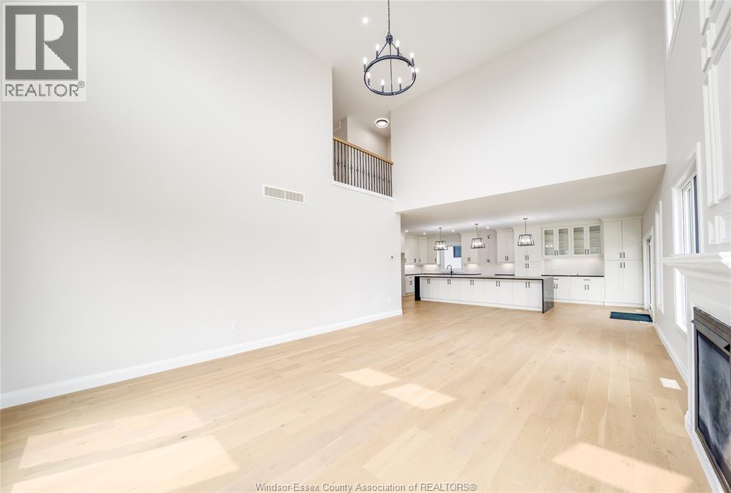 116 Kingsbridge Drive Property Photo 12