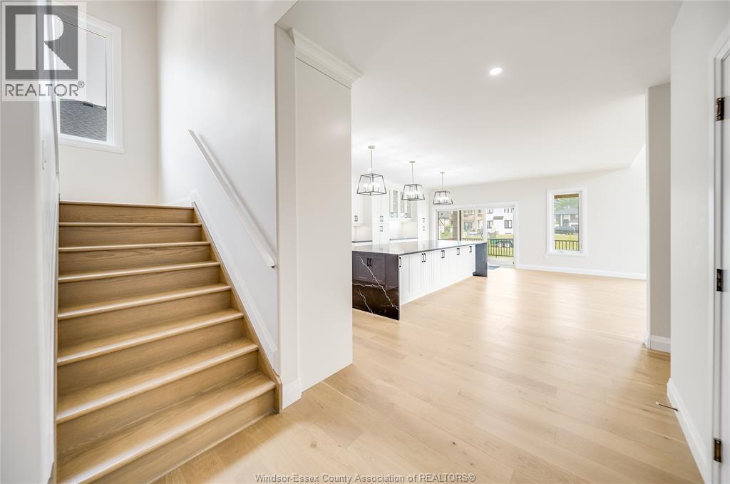 116 Kingsbridge Drive Property Photo 22