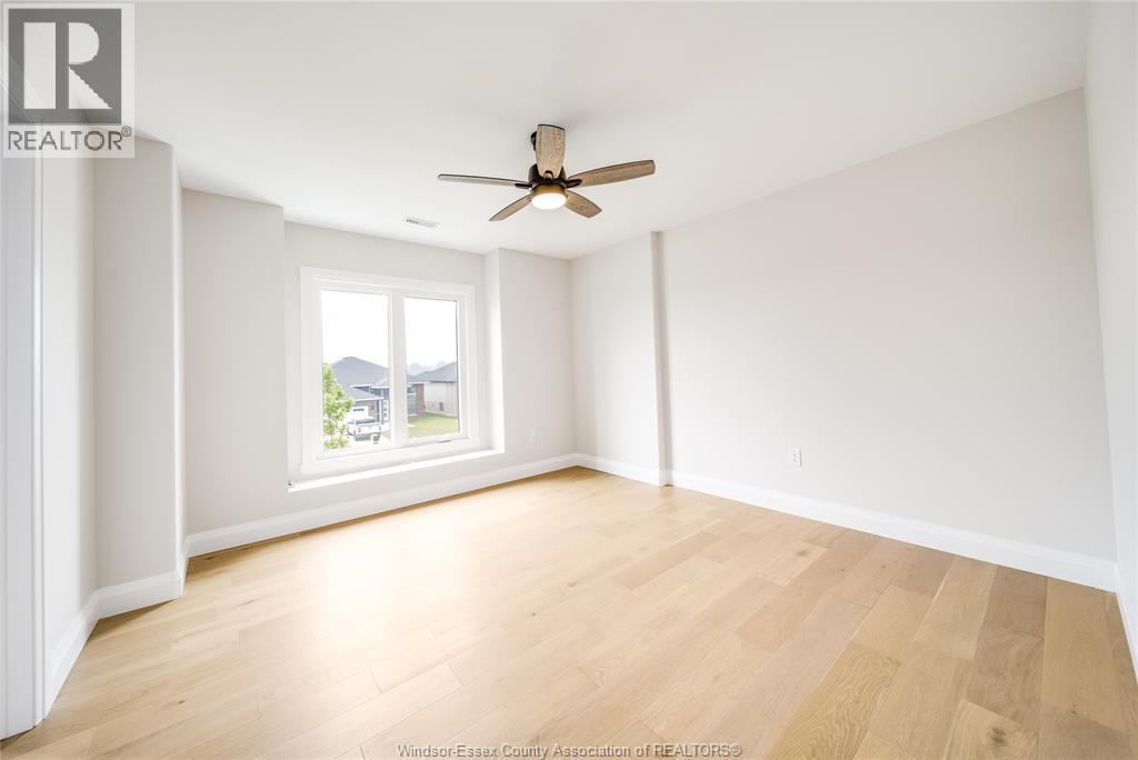 116 Kingsbridge Drive Property Photo 30