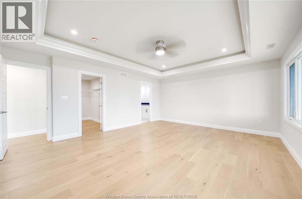 116 Kingsbridge Drive Property Photo 38