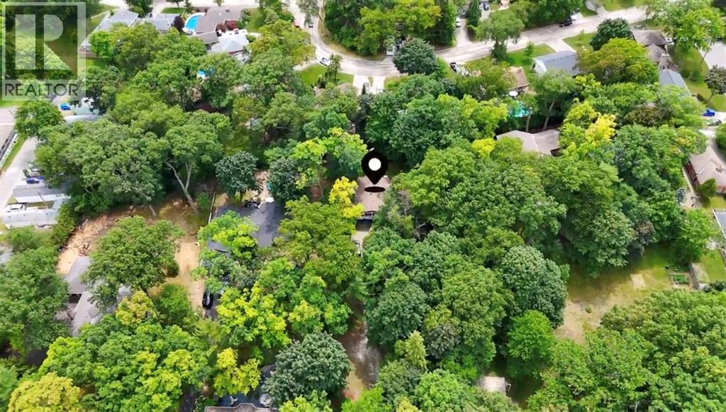 1065 Lakeshore Road Property Photo 12