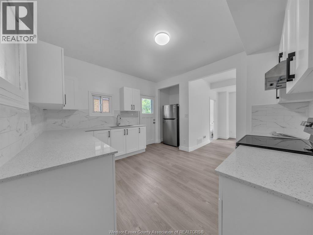 1096 Hall Property Photo 18