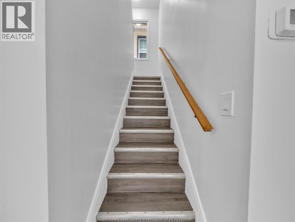 1096 Hall Property Photo 19