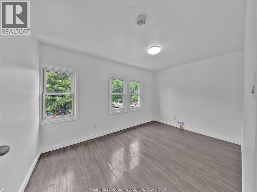 1096 Hall Property Photo 24