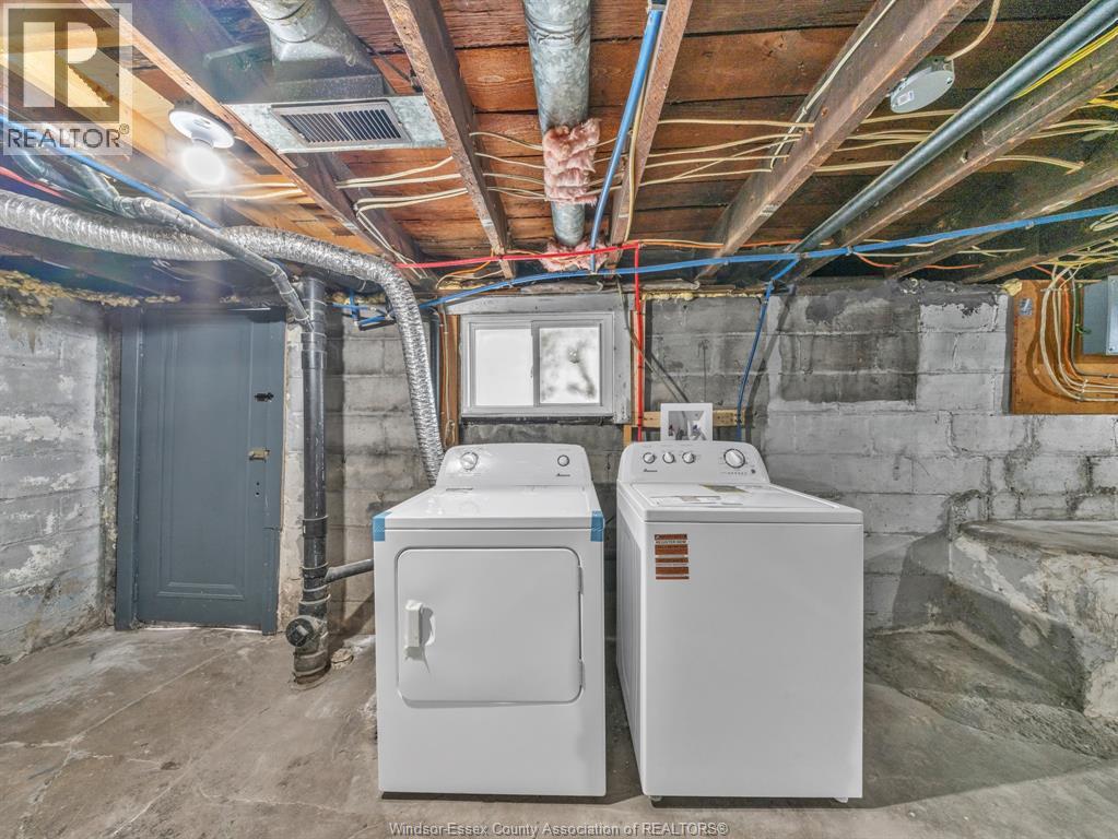 1096 Hall Property Photo 30