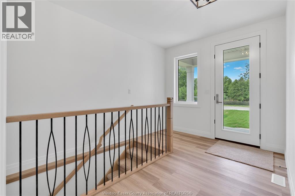 119 Bois Blanc Property Photo 8