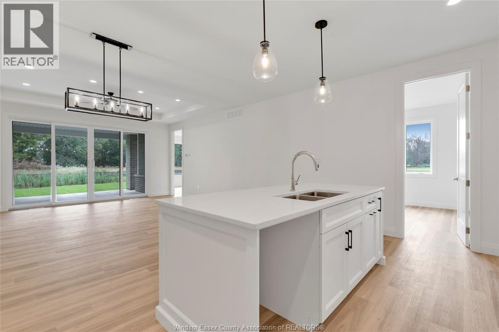 119 Bois Blanc Property Photo 14