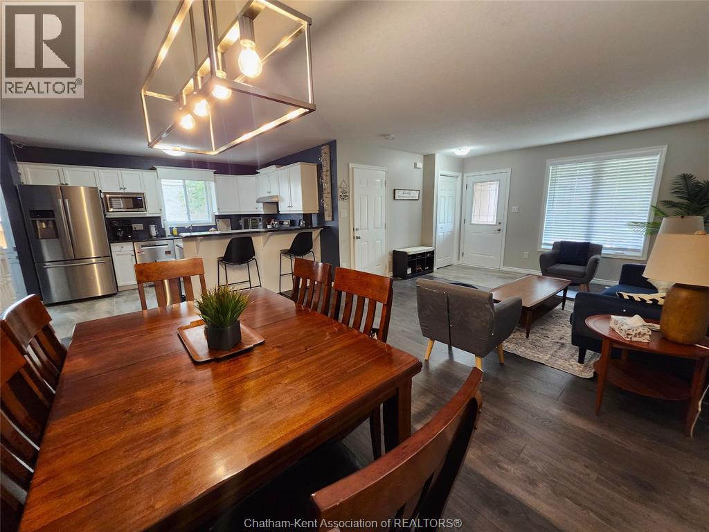 19 Faith Boulevard Property Photo 10
