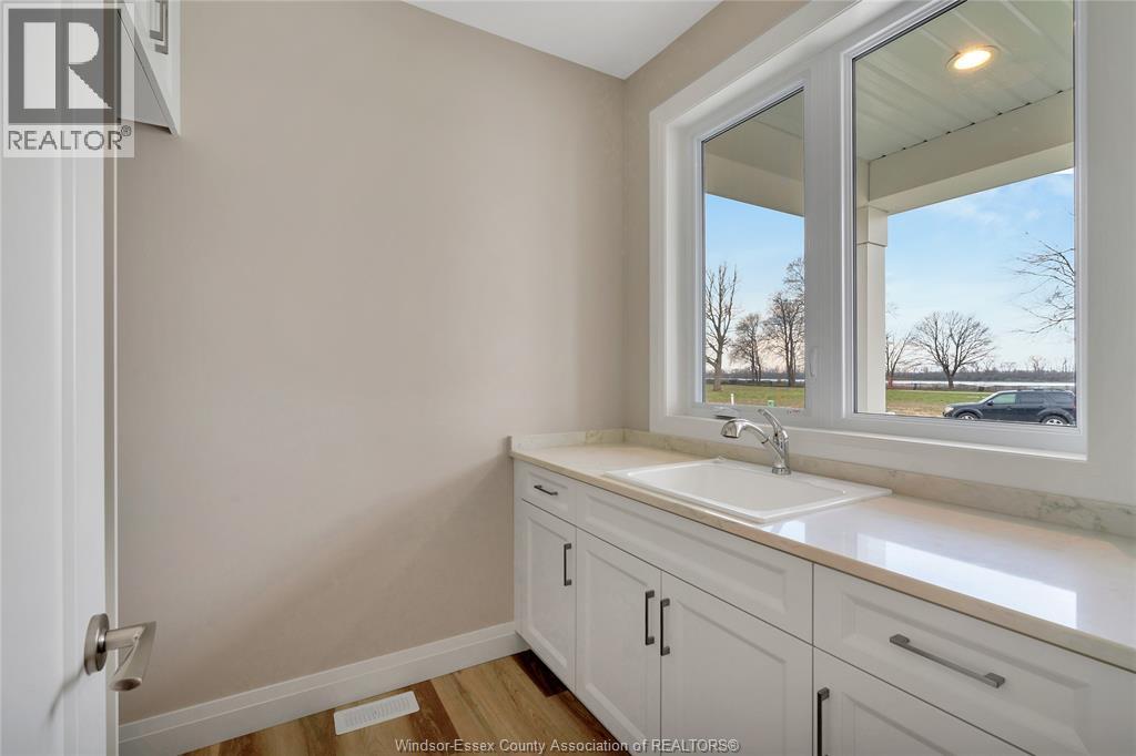 193 Bois Blanc Property Photo 3