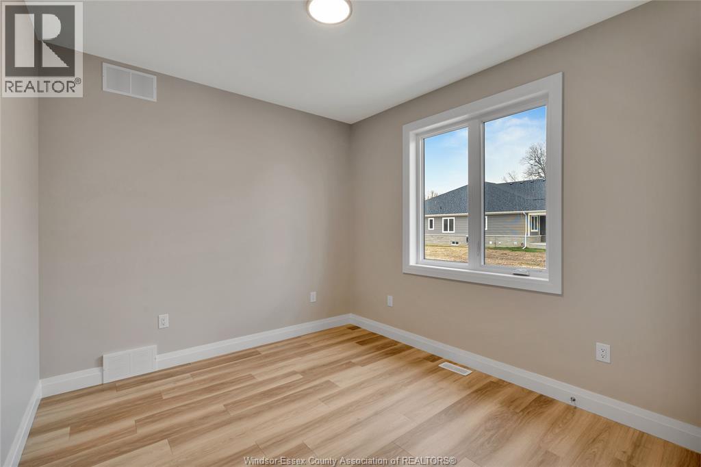 193 Bois Blanc Property Photo 7