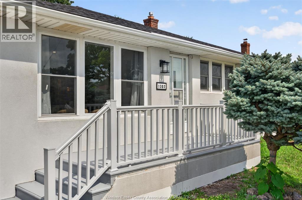 1302 Josephine Property Photo 4