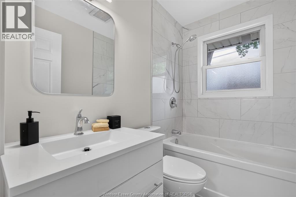 1302 Josephine Property Photo 15