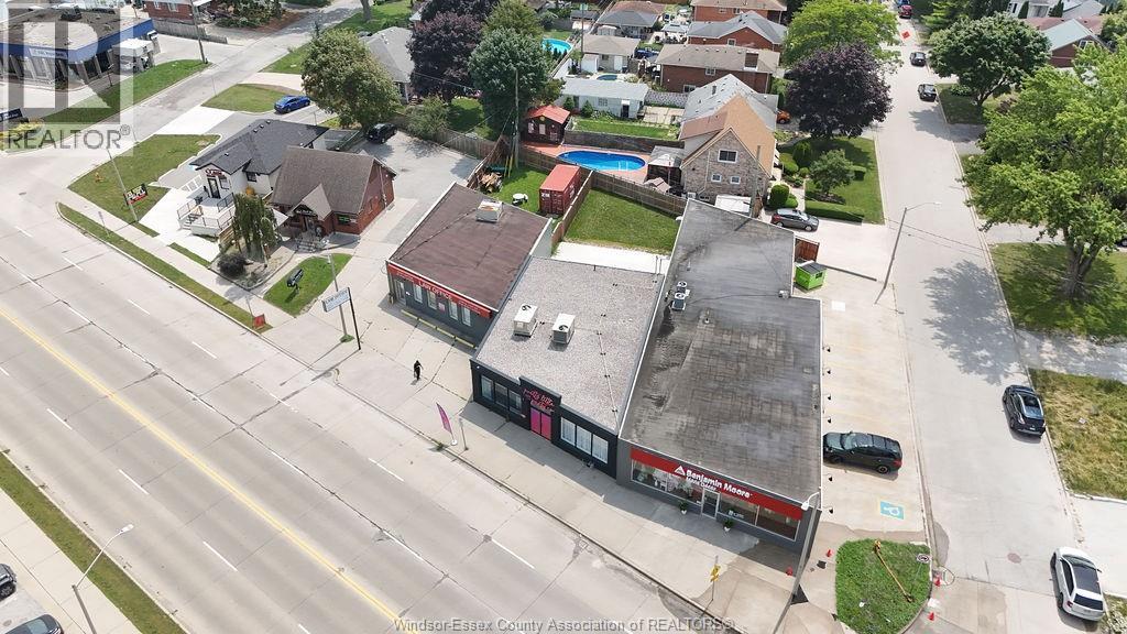 8031 Wyandotte Street East Property Photo 27