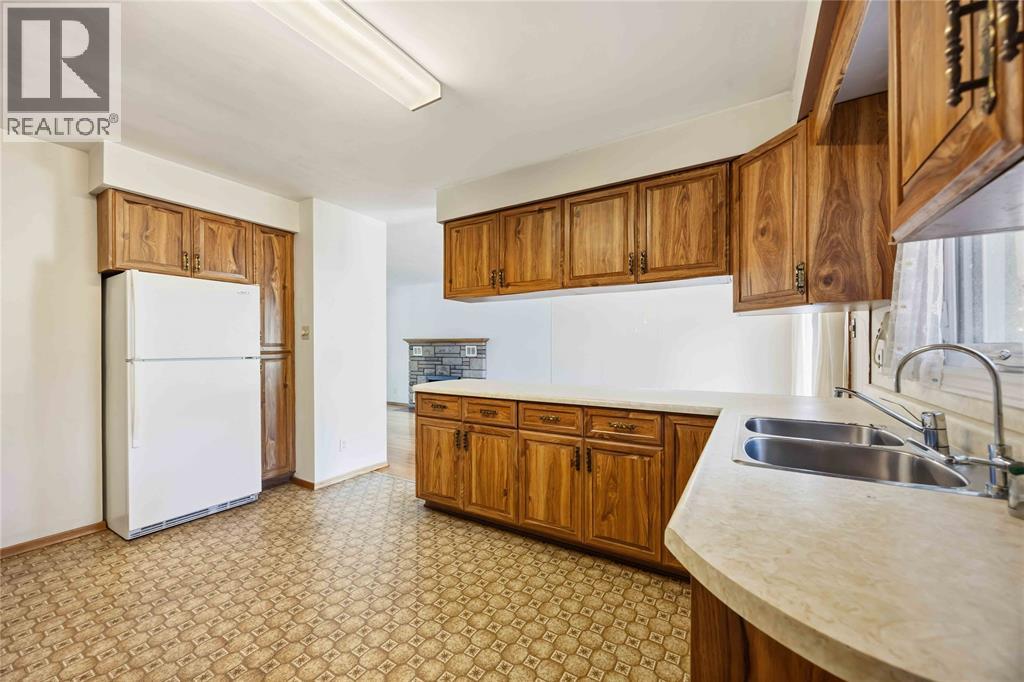 824 Charlesworth Drive Property Photo 13