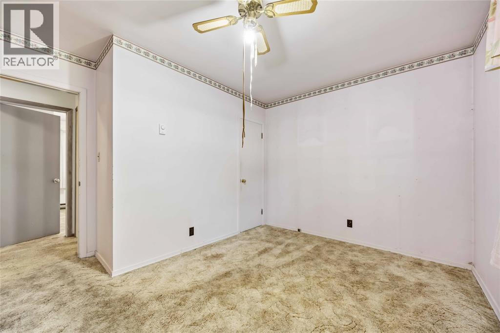 824 Charlesworth Drive Property Photo 17