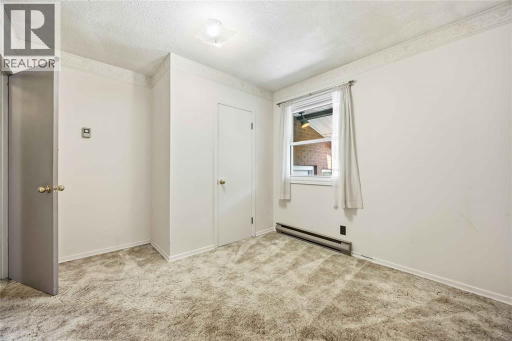 824 Charlesworth Drive Property Photo 20