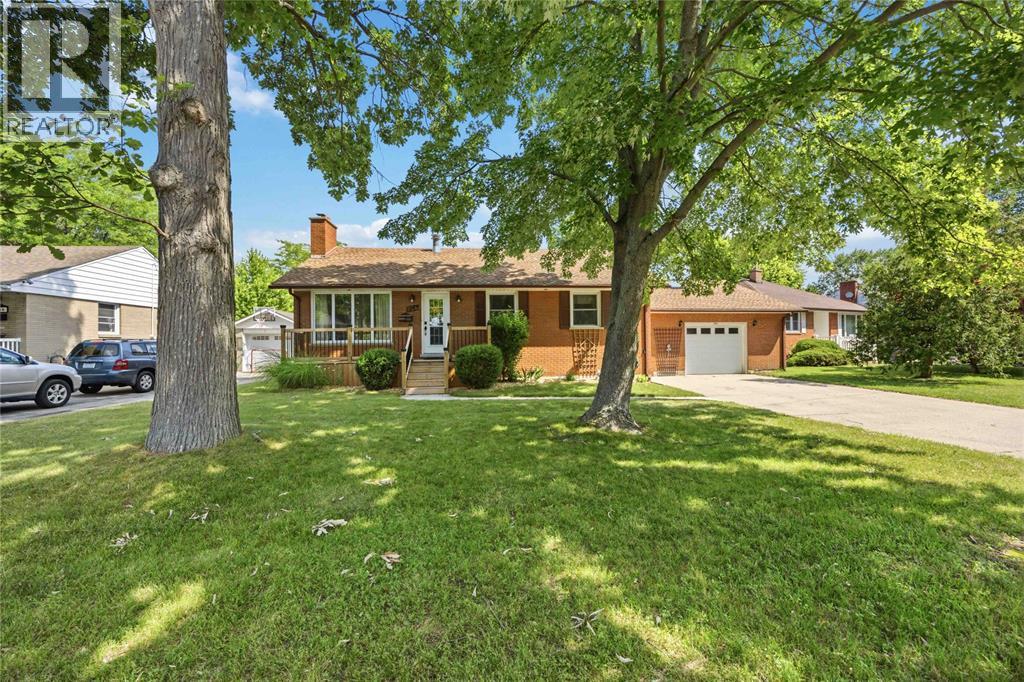 824 Charlesworth Drive Property Photo 42