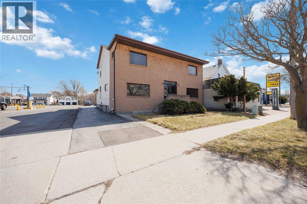 150-152 VIDAL STREET North Property Photo 1