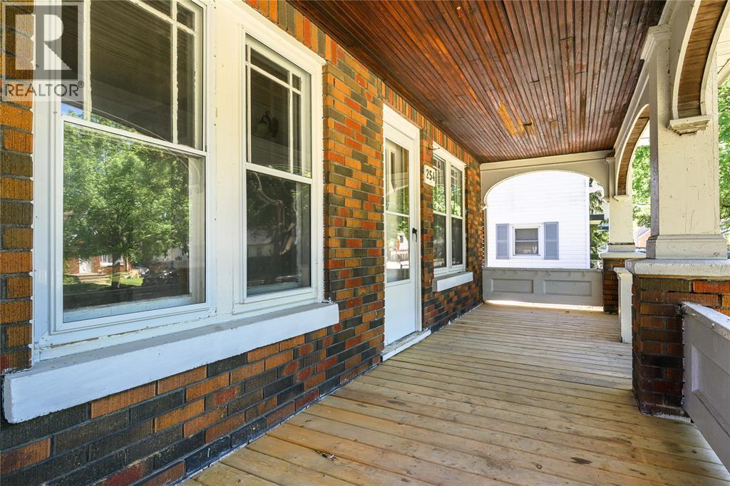 254 Shepherd Street Property Photo 2